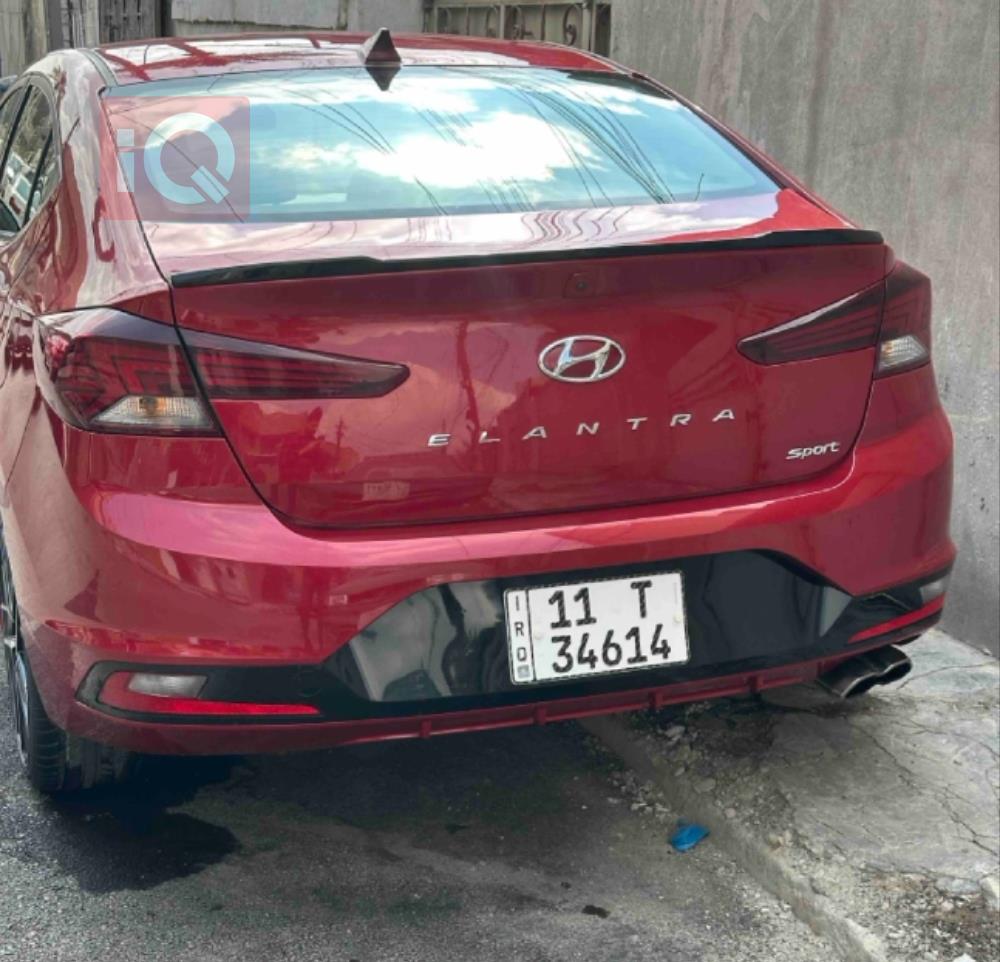 هیوندای ئەلەنترا